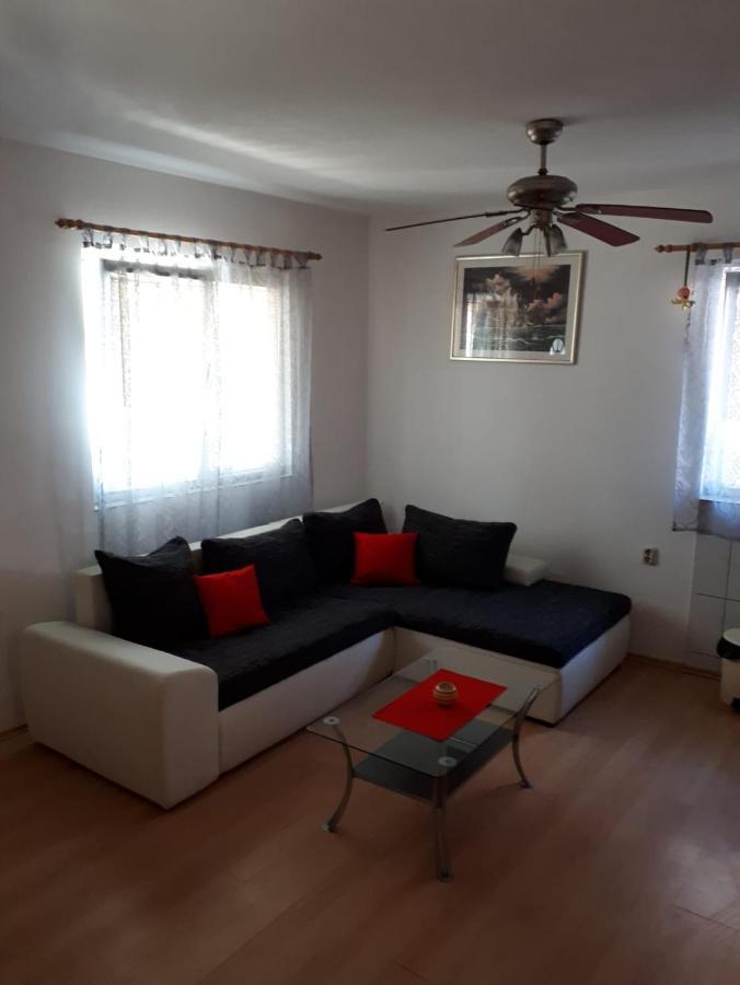 Apartmani Plesa Vir Exterior foto